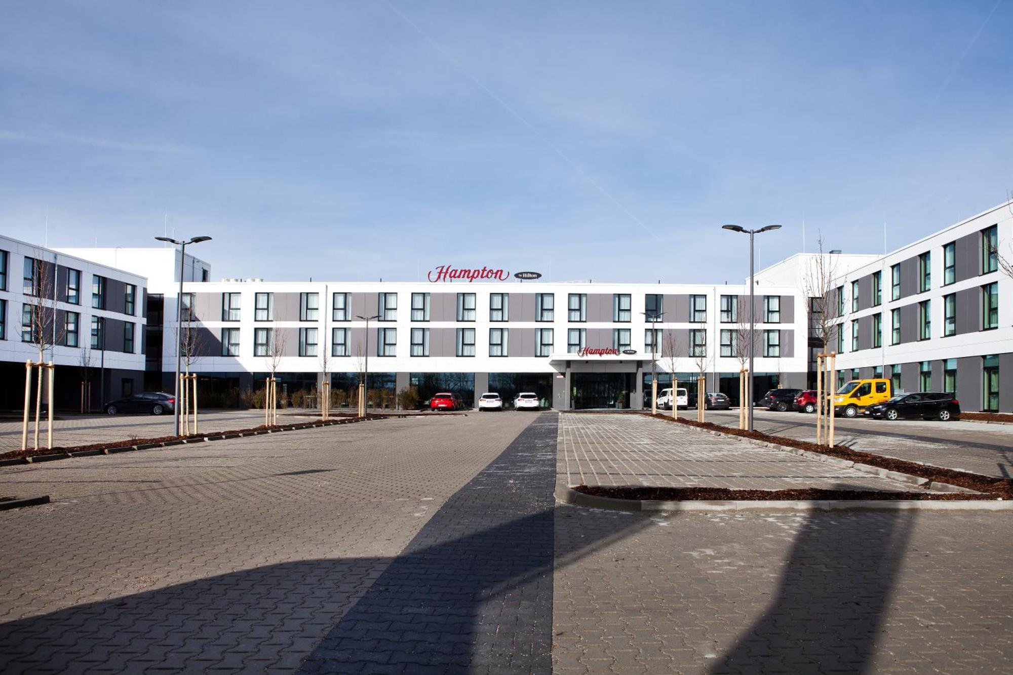 فندق هالبرغموسفي  Hampton By Hilton Munich Airport South المظهر الخارجي الصورة